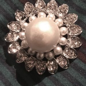 Fux Pearl and crystal brooch